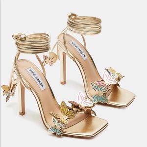 Beautiful butterfly sandals size 8